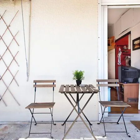 Rooftop Apartment *